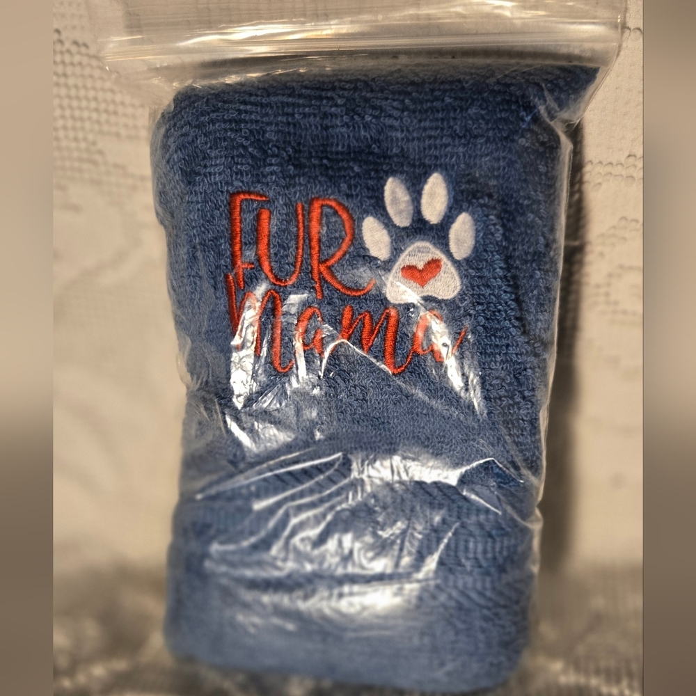 Blue 'Fur Mama' Towel